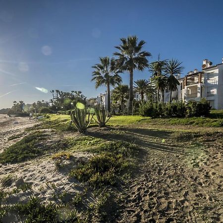 Hb - Comfortable Beachfront Holiday Apartment Estepona Exterior foto